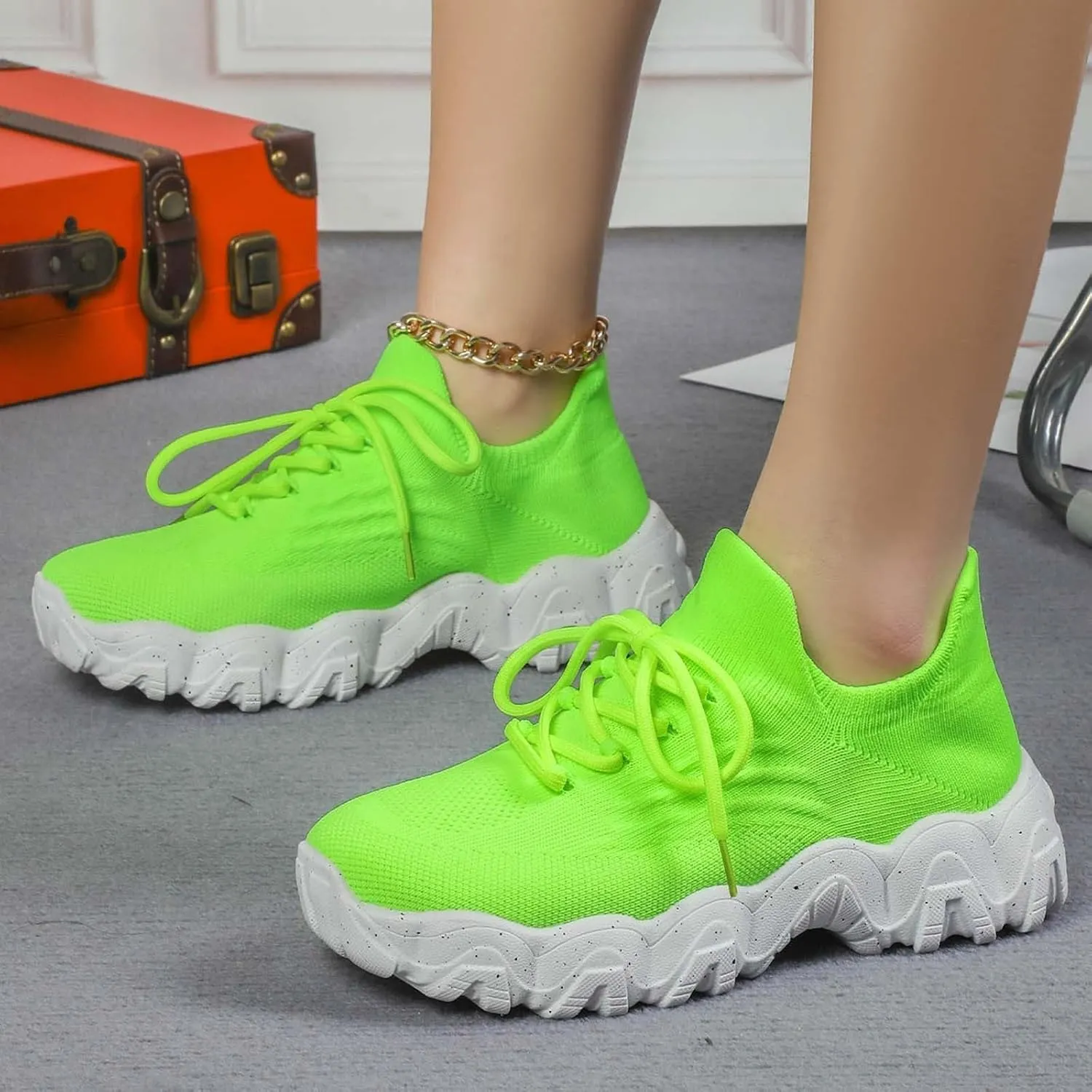 Kubbon Slip on Shoes Women Lightweight Breathable Non Slip Running Shoes Casual Orthopedic Walking Sneakers with Arch Support Plus Size Fashion Sneakers