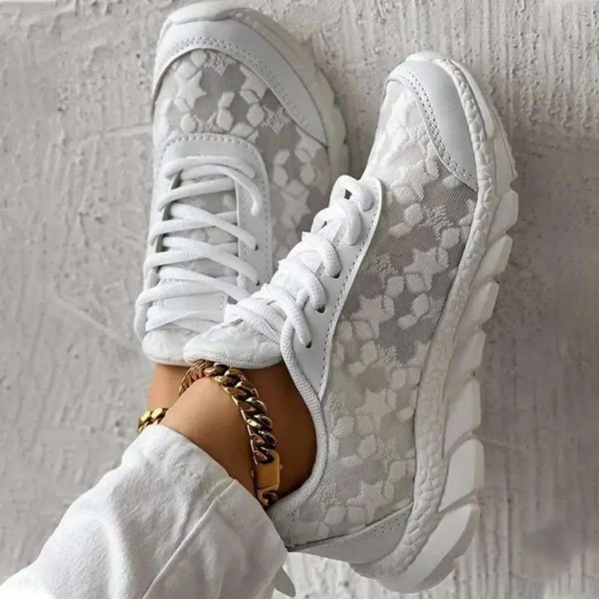 Women's Luxurious Orthopedic Sneakers, Breathable Mesh Anti-Slip Go Walk Shoes for Women Fashion White Lace Print Lace-Up Trainer Sandals